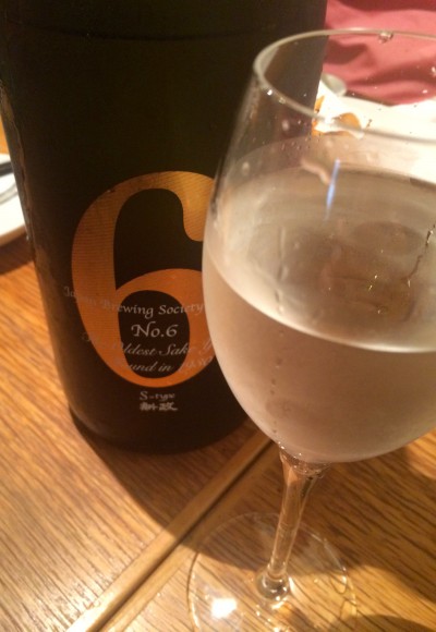 グラス日本酒